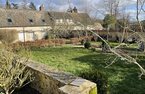 Dangu House | Country house with pretty walled garden 1 hour from Paris