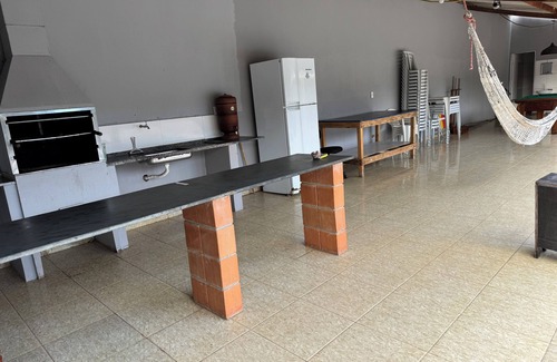 Mairinque Cottage | Country house with swimming pool and lake for fishing! Pets welcome! Rest and leisure