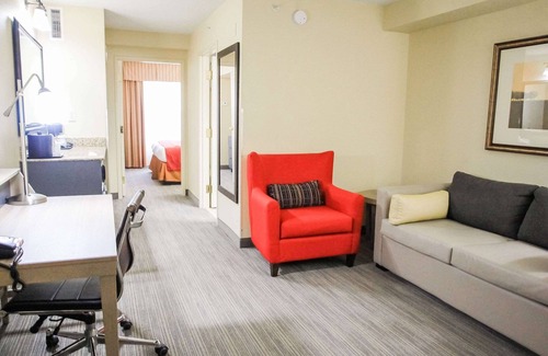 Bermuda Hotel | Country Inn & Suites by Radisson, Chester, VA