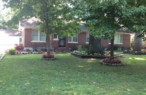 Ellendale House | Country Living in the City, Relax!