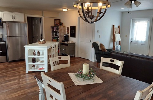 Westby Cottage | Country Pines Cottage - 1000 SQ/FT in the country - Peaceful & Relaxing