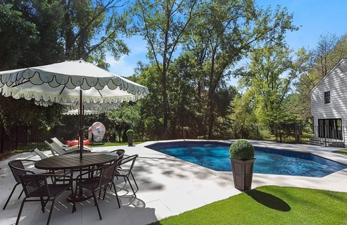 Redding Ridge House | Country Retreat | Heated Saltwater Pool | BBQ | Fire Pit