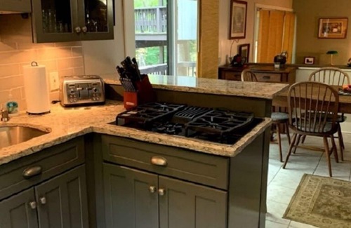 West Hartford Condo | Country-style 3 bedroom, 2.5 bath condo in Quechee, Vermont