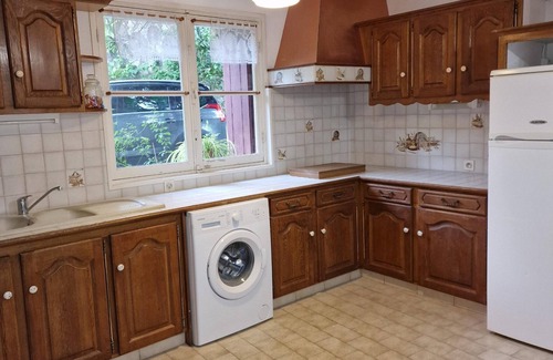 Saujon House | Countryside close to beaches and tourist attractions