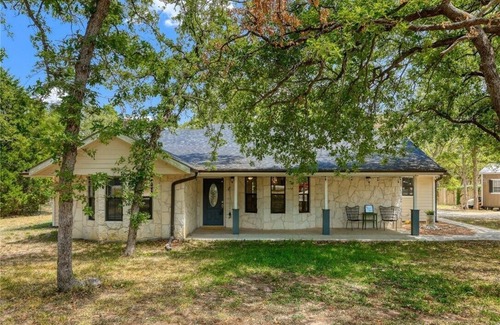 Elgin Apartment | Countryside Guest Home close to Austin, Texas