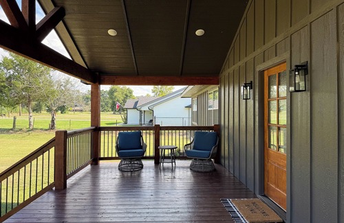 Larue House | Countryside Retreat - Come Relax, Unwind & Cast a Line