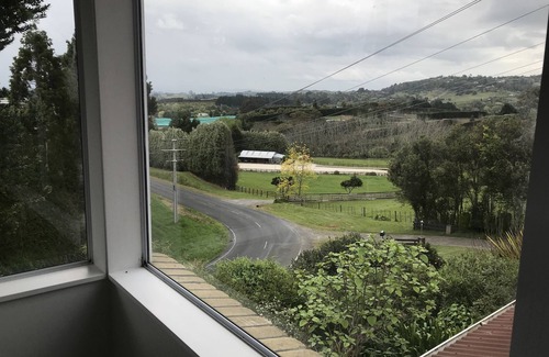 Whakamarama House | County feel but close to everything - TAURANGA