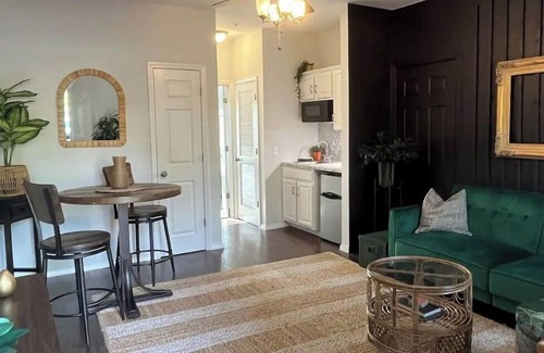 Branson West House | Couples Condo Retreat! Golf ▪ 3 Pools ▪ Patio ▪ Golf View ▪ SDC ▪ No Stairs