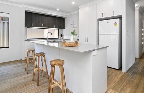 Wandi Apartment | Couple’s Contemporary Getaway