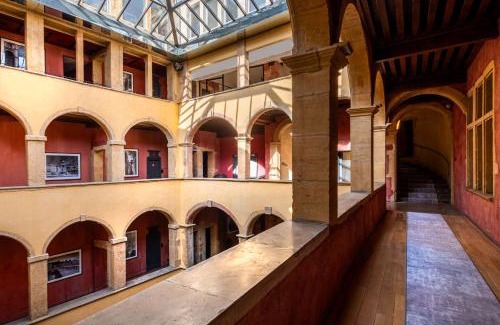 Old Lyon Hotel | Cour des Loges Lyon, A Radisson Collection Hotel