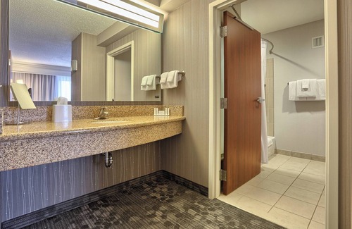 Mechanicsburg Hotel | Courtyard by Marriott Harrisburg West/Mechanicsburg