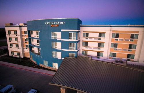 Midlothian Hotel | Courtyard by Marriott Dallas Midlothian at Midlothian Conference Center