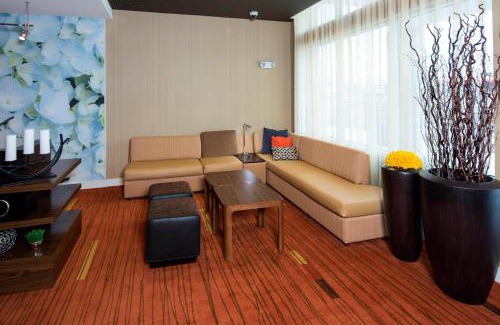 Midlothian Hotel | Courtyard by Marriott Dallas Midlothian at Midlothian Conference Center