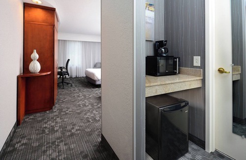 Danville Hotel | Courtyard by Marriott Danville