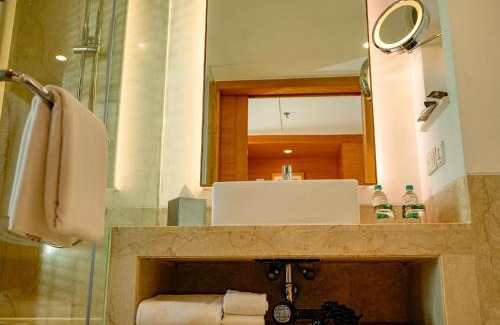 Gurugram Hotel | Courtyard by Marriott Gurugram Downtown