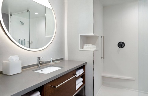 Richmond Hotel | Courtyard by Marriott Richmond Scott’s Addition