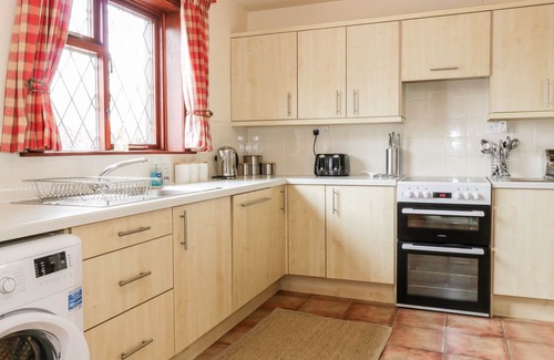 Duns Cottage | COURTYARD COTTAGE, pet friendly, with open fire in Duns