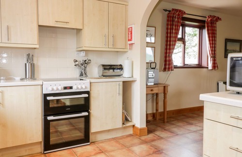 Duns Cottage | COURTYARD COTTAGE, pet friendly, with open fire in Duns
