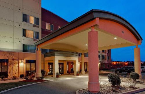 Buechel Hotel | Courtyard Louisville Northeast