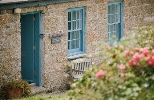 Porthgwarra House | Cove Cottage