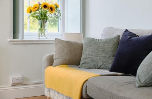 Porthgwarra House | Cove Cottage