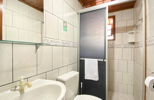 Ze Amandio Apartment | Cover - Resident. Green Seas