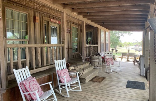 Fredericksburg Cabin | Covered Porch, River Access, Free Skeeball& Pinball in enchanting Fredericksburg