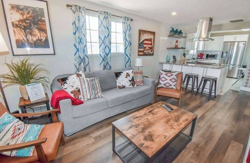 Berkley House | Cowboy Bunkhouse A Rustic Charm Meets Comfort in Denver