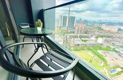 Petaling Jaya Apartment | Cozy 1-7 pax Sunway Pyramid 2Room Wifi TV Balcony