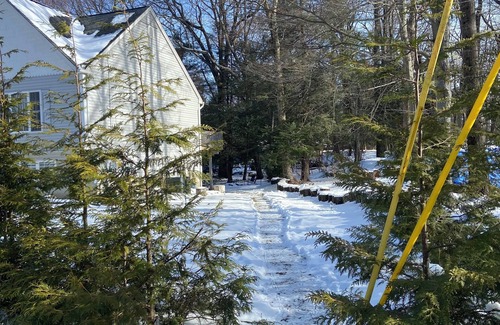 Tallman Apartment | Cozy 1-bedroom apartment in welcoming West Milford with WiFi, AC