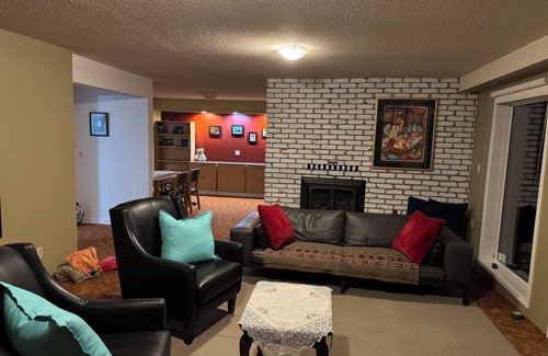Okanagan-Similkameen Apartment | Cozy 1-bedroom apartment with WiFi, AC in pleasant Penticton