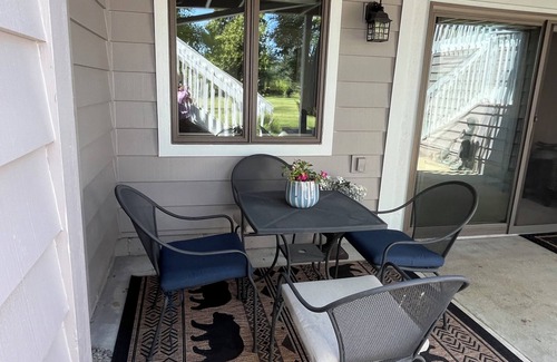 Bigfork Apartment | Cozy 1-bedroom apartment in tranquil Bigfork with WiFi