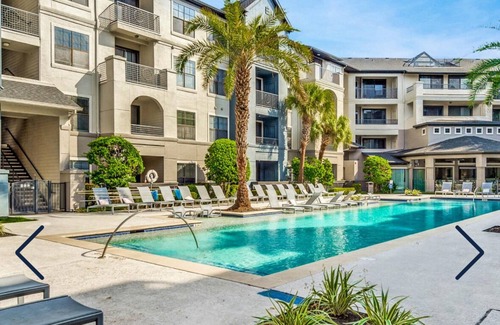Braeswood Place Apartment | Cozy 1-bedroom apartment with AC, fitness room in charming Houston