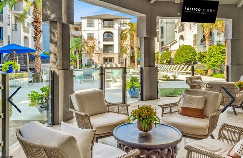Braeswood Place Apartment | Cozy 1-bedroom apartment with AC, fitness room in charming Houston