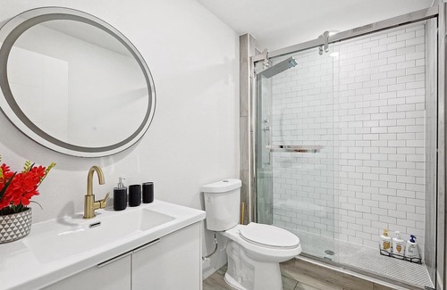 Old East Dallas Apartment | Cozy 1-bedroom apartment in welcoming Dallas with WiFi, AC
