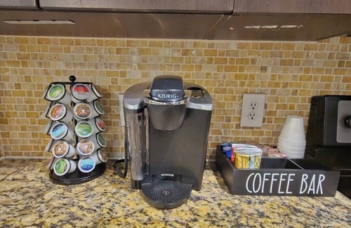 Old East Dallas Apartment | Cozy 1-bedroom apartment 6 minutes from downtown.