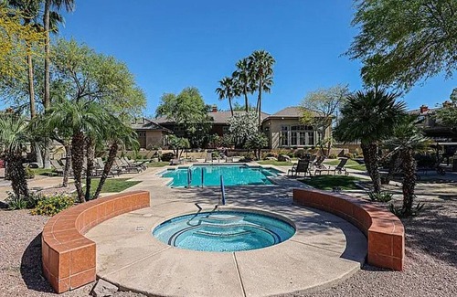 Camelback East Condo | Cozy 1-bedroom condo in enjoyable Phoenix right off the 202 by the airport