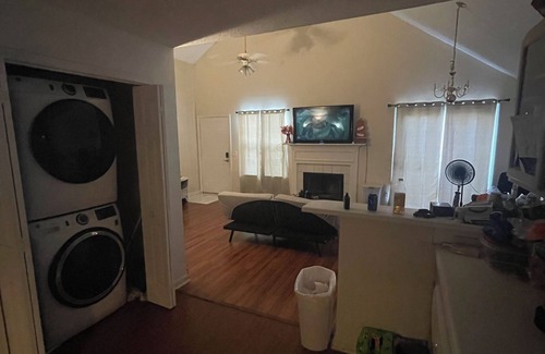 Cartersville Condo | Cozy 1-bedroom home in serene Cartersville with hot tub & WiFi.