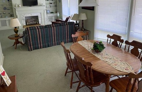 Wynnburg House | Cozy 1 bedroom home 5 minutes from Reelfoot Lake