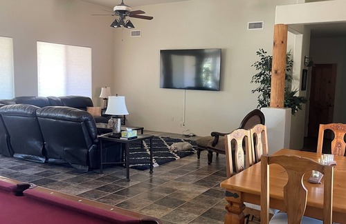New River House | Cozy 1-bedroom house with WiFi, AC in pleasant New River