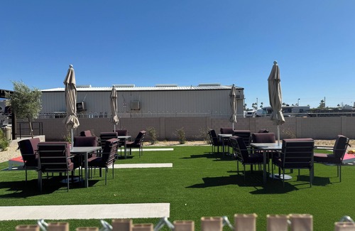 East Mesa House | Cozy 1-bedroom modern manufactured home in a fun 55+ Apache Junction park!