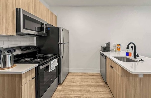 Olde Richmond Apartment | Cozy 1BD Apt | Fishtown | Gym & Pool