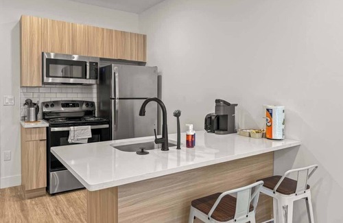 Olde Richmond Apartment | Cozy 1BD Apt | Fishtown | Gym & Pool
