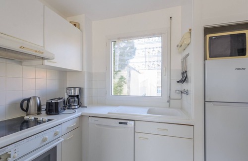 Quartier des Dunes Apartment | Cozy 1BR Apartment with Balcony, 50m from Beach, Near Shops & WiFi