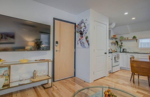 Downtown Colorado Springs Apartment | Cozy 1BR Dine, Play, & Sip in Urban Mtn Paradise!