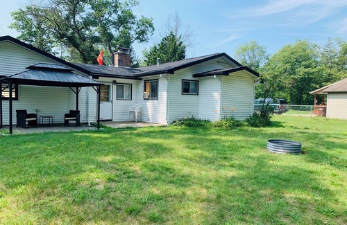St. Helen House | Cozy 2 bedroom house easy access to trails and 2 private beaches!