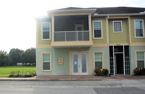 Zephyrhills West Apartment | Cozy 2-bedroom apartment in lovely Zephyrhills with WiFi, AC