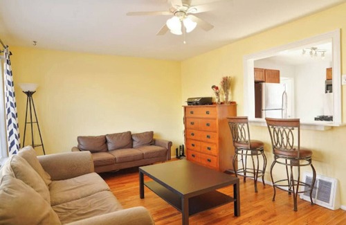 Franz Park House | Cozy 2-bedroom bungalow in enjoyable St. Louis with WiFi, AC