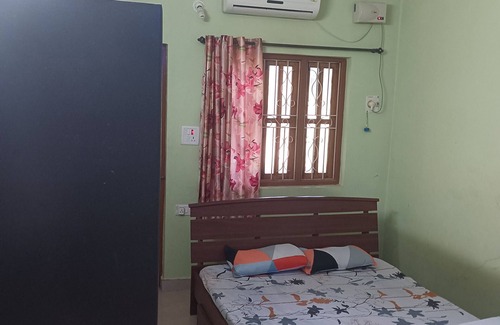 Sangolda House | Cozy 2-bedroom bungalow with WiFi and AC Sangolda North Goa swimming pool