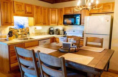 Wildernest Condo | Cozy 2-bedroom condo with WiFi, fitness room in superb Silverthorne